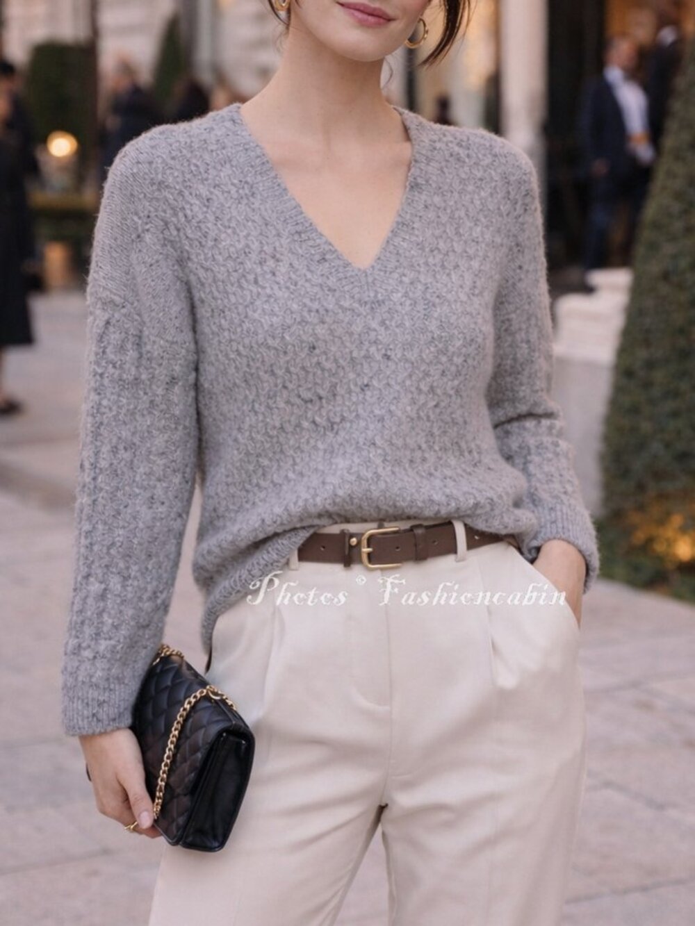 NWT VINCE Cable Knit V-neck Wool Blend Sweater, Medium, Light Mist Grey